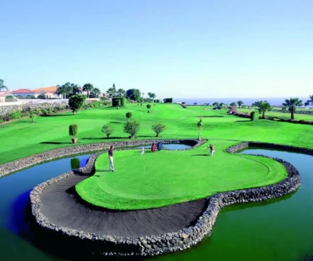 Sunrise Paradise At Amarilla Golf, Remote Work, Swimming Pool, Terrace And Near The Beach Apartment San Miguel de Abona
